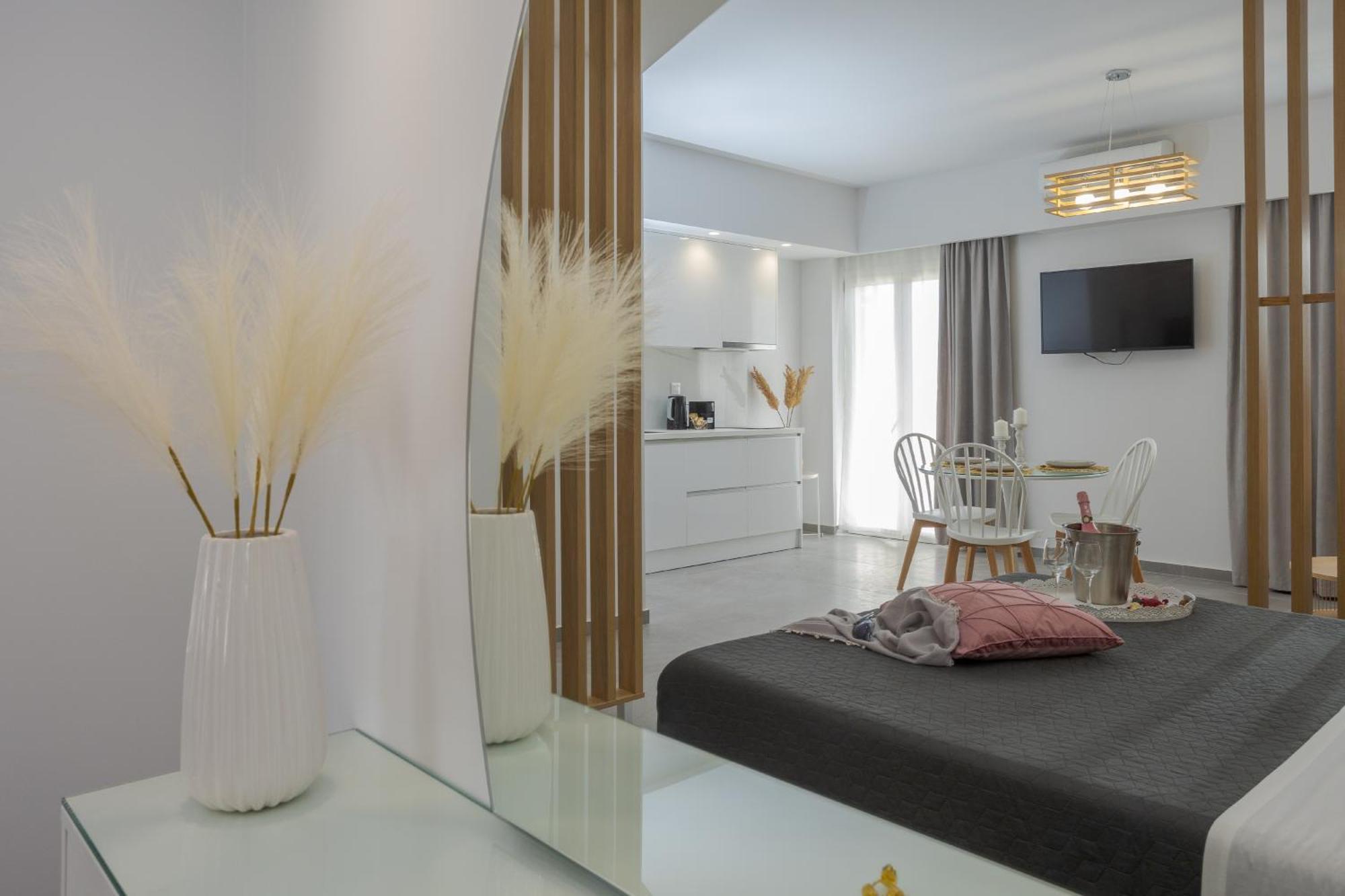 Myra Mare Suites By Estia Amoudara Lasithiou Esterno foto